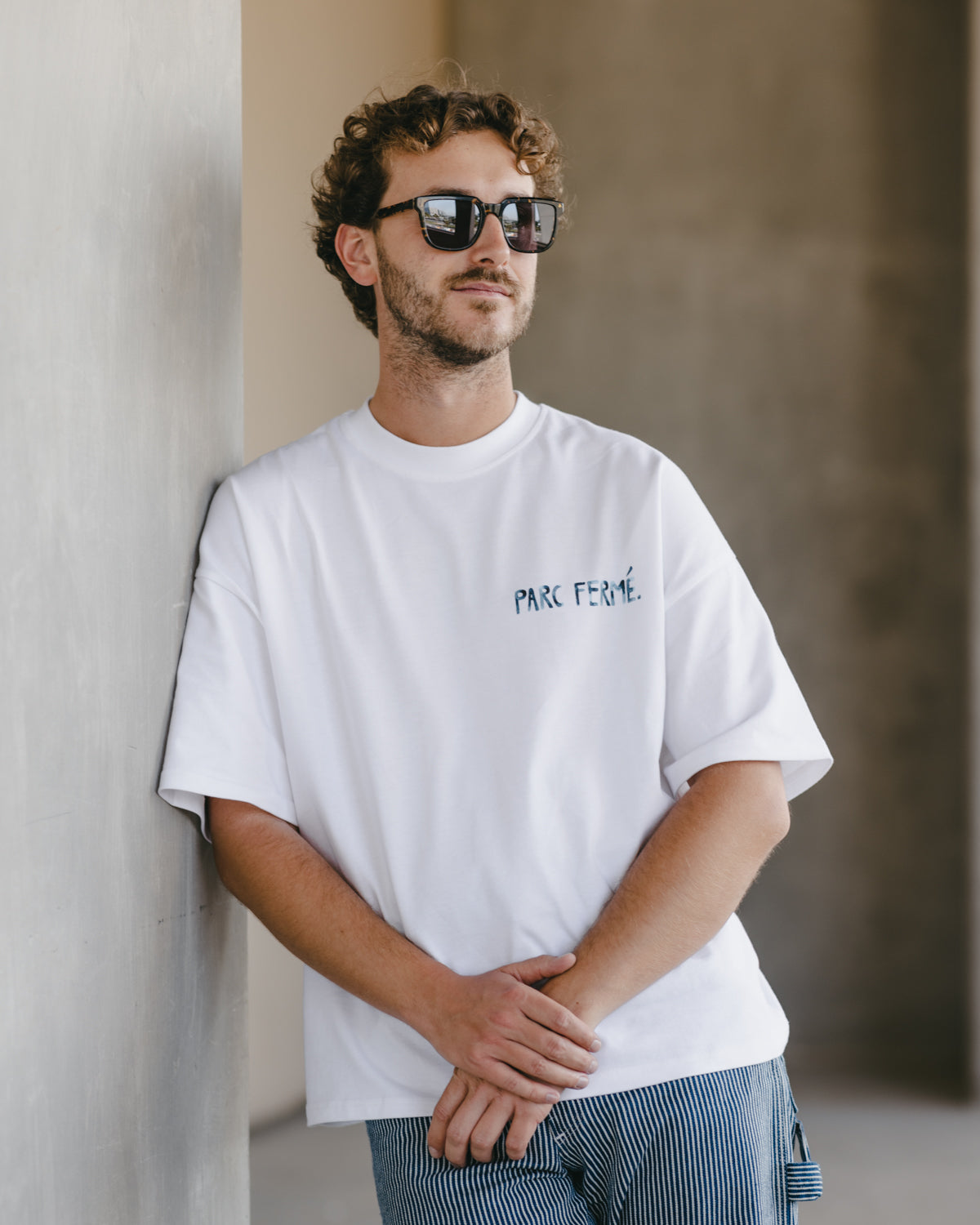 BOXY FIT NAMESAKE TEE